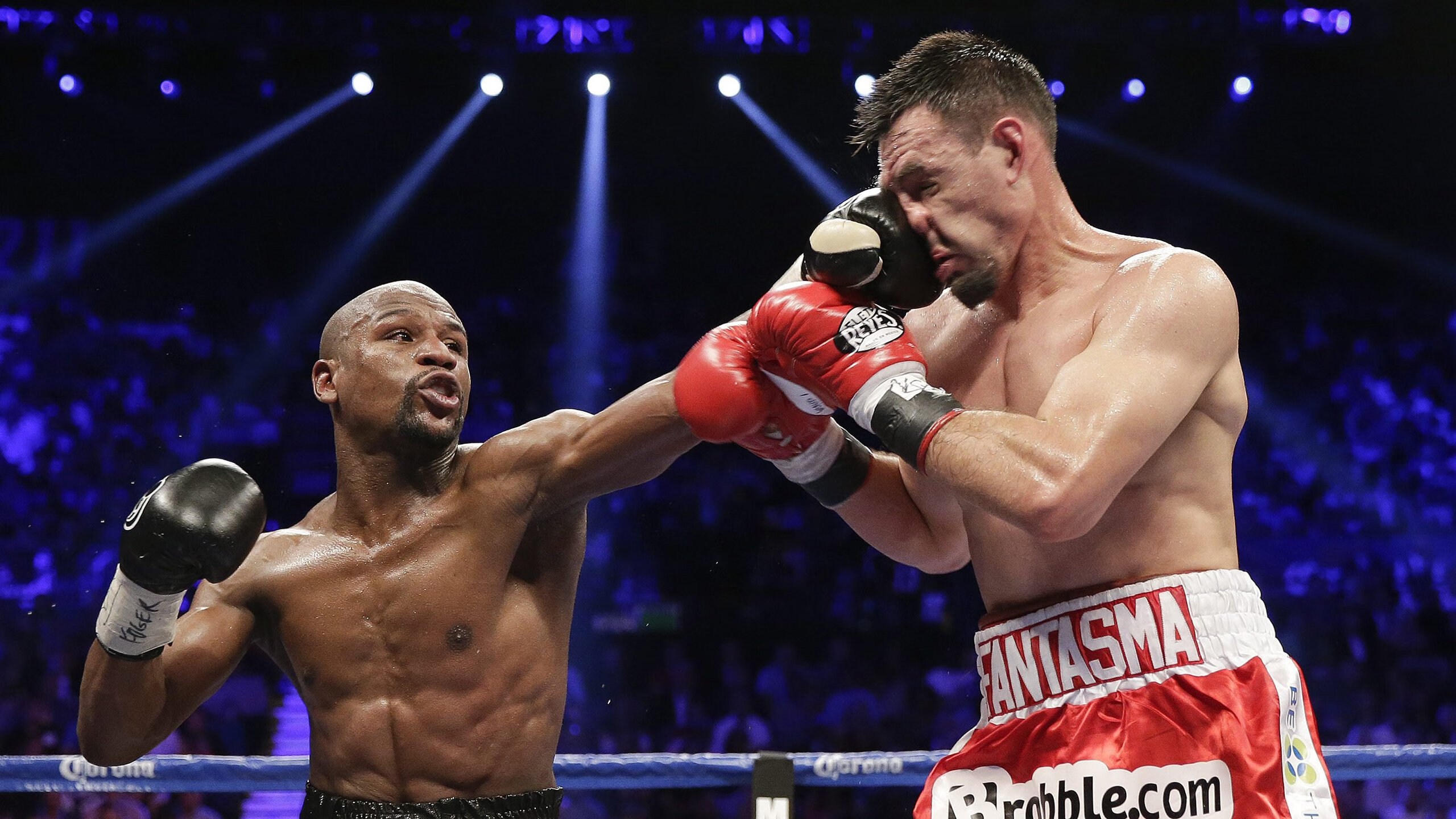 欧文用实力证明自己，尼克斯打穿上海队，一场跨越文化的篮球对话